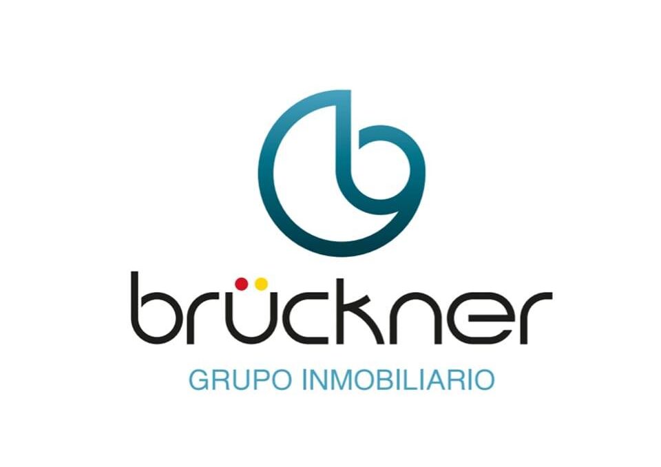 logo inmobiliaria bruckner